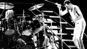 Imagen de 1986 del cantante Freddie Mercury, líder del grupo británico Queen.