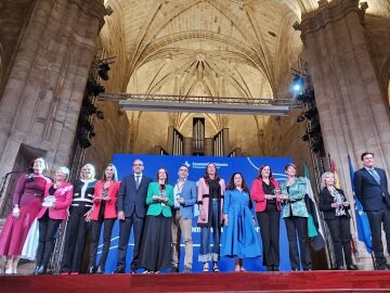 Hablando en Plata, iniciativa de Antena 3 y laSexta contra el edadismo, galardonada en el III Congreso de Econom&iacute;a Plateada