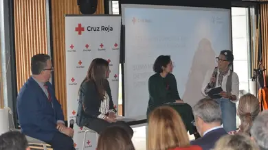 Cruz Roja da voz al maltrato a las personas mayores y al edadismo como Cruz Roja da voz al maltrato a las personas mayores y al edadismo como