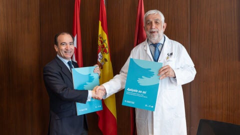 Carabante y Mingo tras la firma del convenio