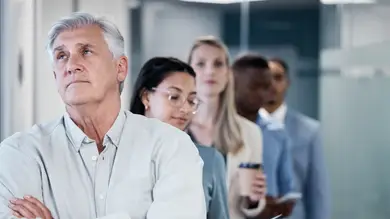 Edadismo laboral: los mayores de 45 años suponen el 58% de los parados en el mes de noviembre Edadismo laboral: los mayores de 45 años suponen el 58% de los parados en el mes de noviembre