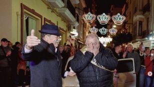 Le monta una jubilaci&oacute;n &eacute;pica a su mejor amigo con actuaci&oacute;n de King &Aacute;frica incluida