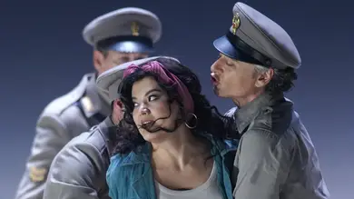 Carmen vuelve al Teatro Real por su 150 aniversario y se reivindica 'libre' frente al machismo Carmen vuelve al Teatro Real por su 150 aniversario y se reivindica 'libre' frente al machismo