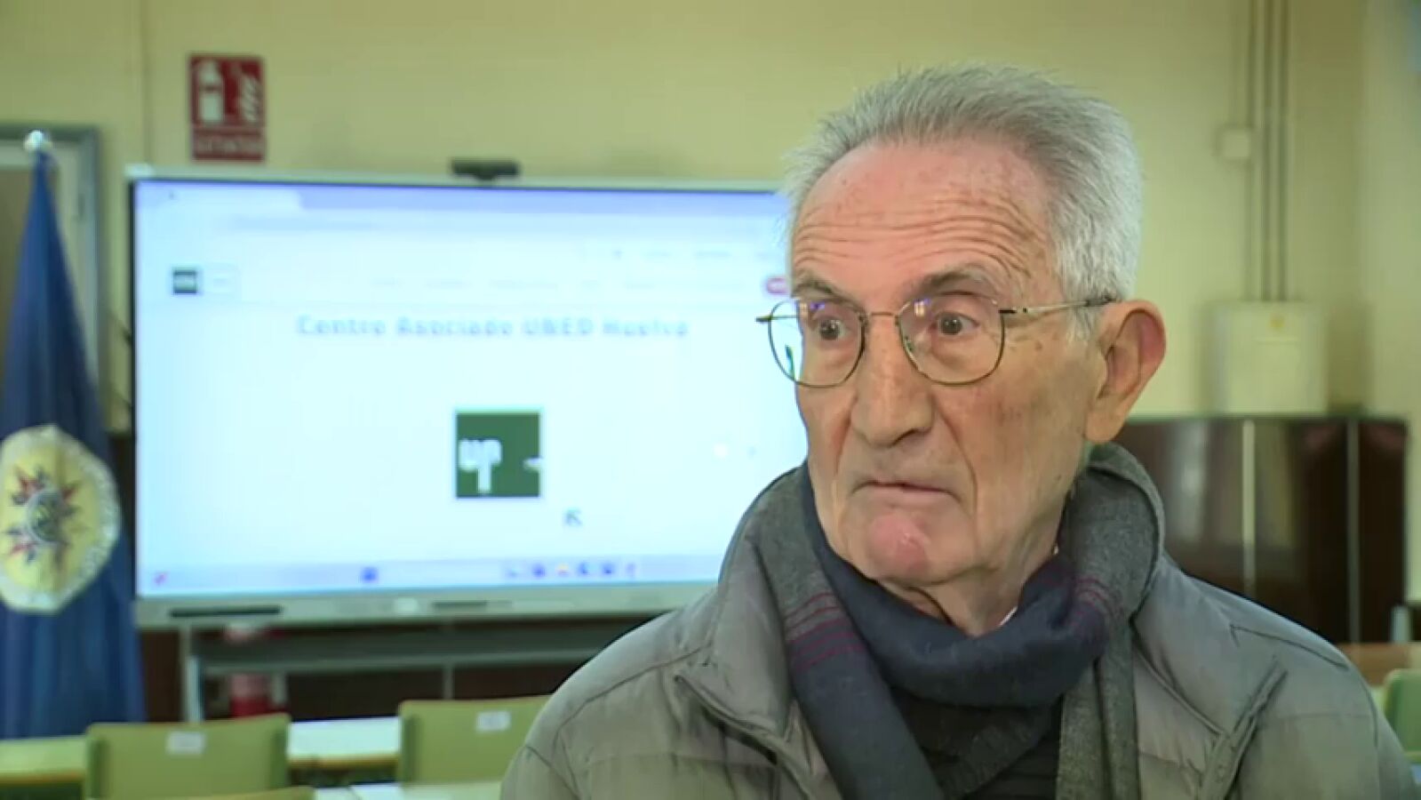 Se licencia con honores a los 78 años: 