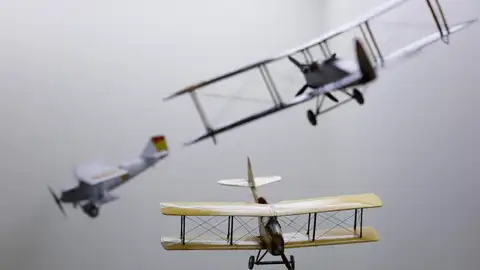 Obras de la exposición 'Juguetes Reales' Obras de la exposición 'Juguetes Reales'