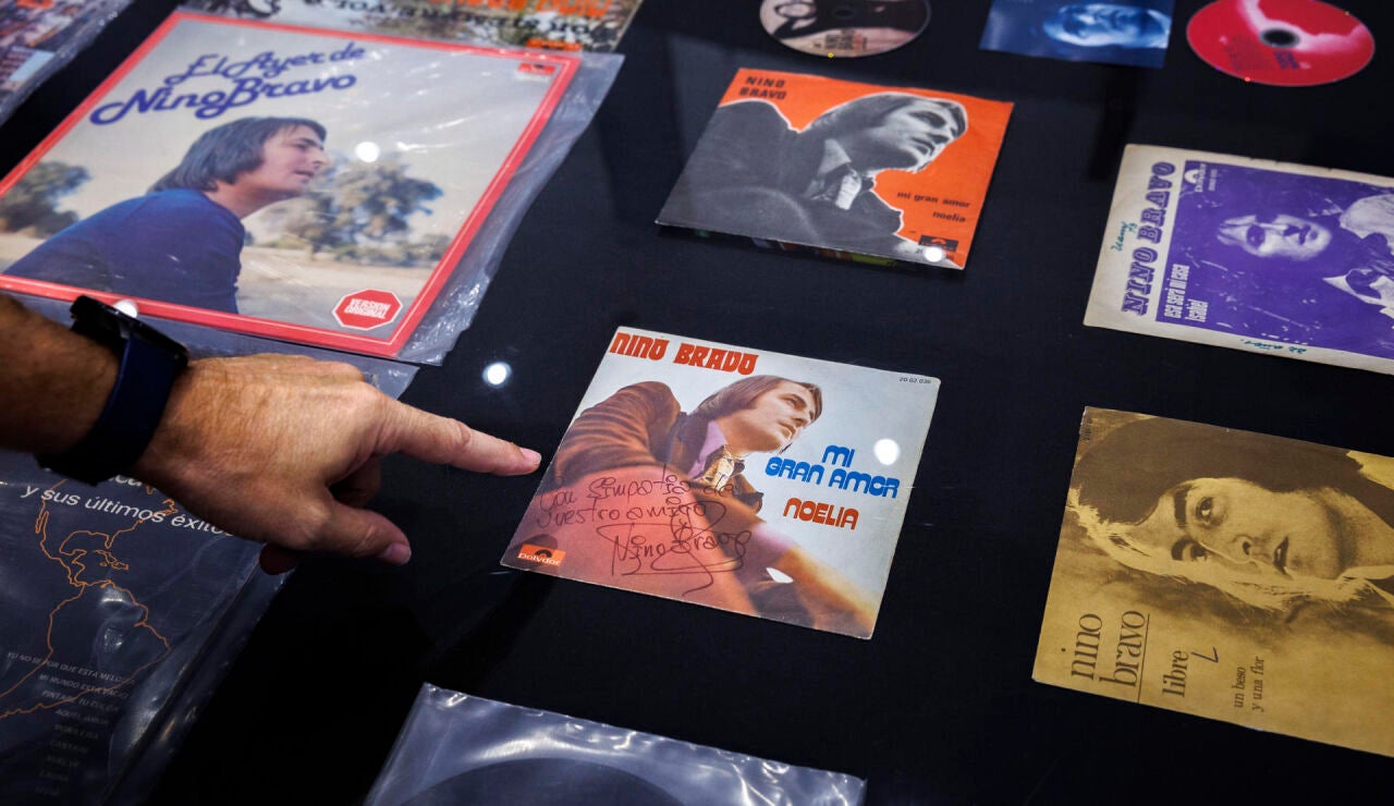 Imagen de archivo de una exposici&oacute;n en homenaje al cantante Nino Bravo
