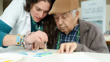 Fundación Bancaja acerca el arte de Sorolla a personas mayores en residencias y centros de día de Valencia Fundación Bancaja acerca el arte de Sorolla a personas mayores en residencias y centros de día de Valencia
