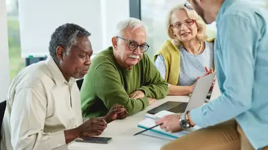 La Comunidad de Madrid refuerza el empleo senior y crea la figura del Mentor Formador La Comunidad de Madrid refuerza el empleo senior y crea la figura del Mentor Formador