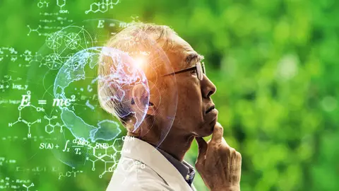 Hombre mayor con buen cerebro Hombre mayor con buen cerebro