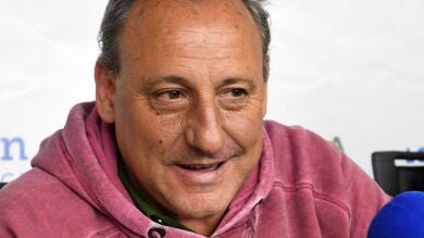 Fermín Cacho, ingresado en el hospital se recupera de un desvanecimiento