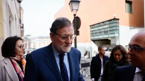 Mariano Rajoy en la capilla ardiente de Fernando Ónega Mariano Rajoy en la capilla ardiente de Fernando Ónega