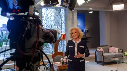Mirtha Legrand en el set de televisión Mirtha Legrand en el set de televisión