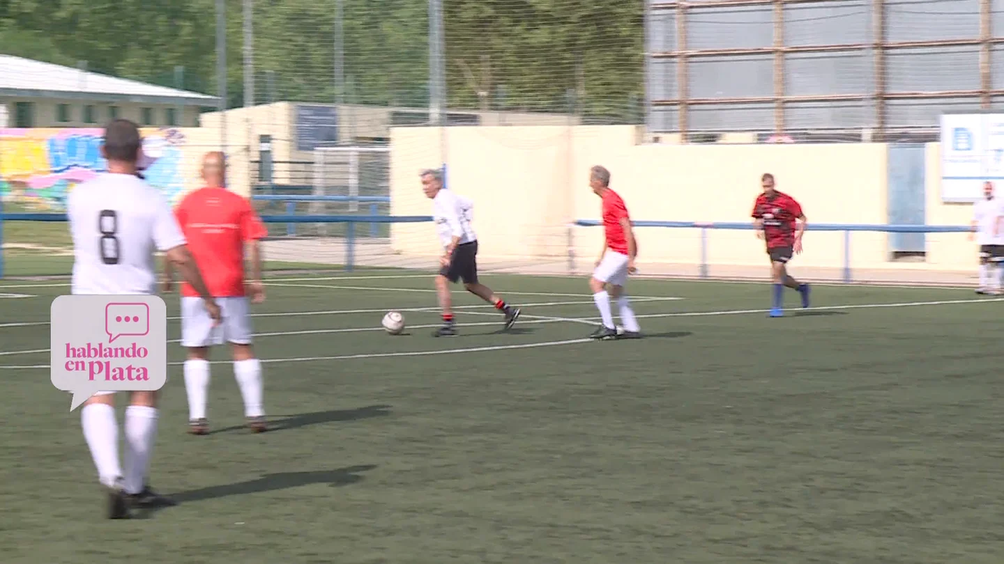 Así es el Walking Fútbol, un deporte adaptado a los mayores Así es el Walking Fútbol, un deporte adaptado a los mayores