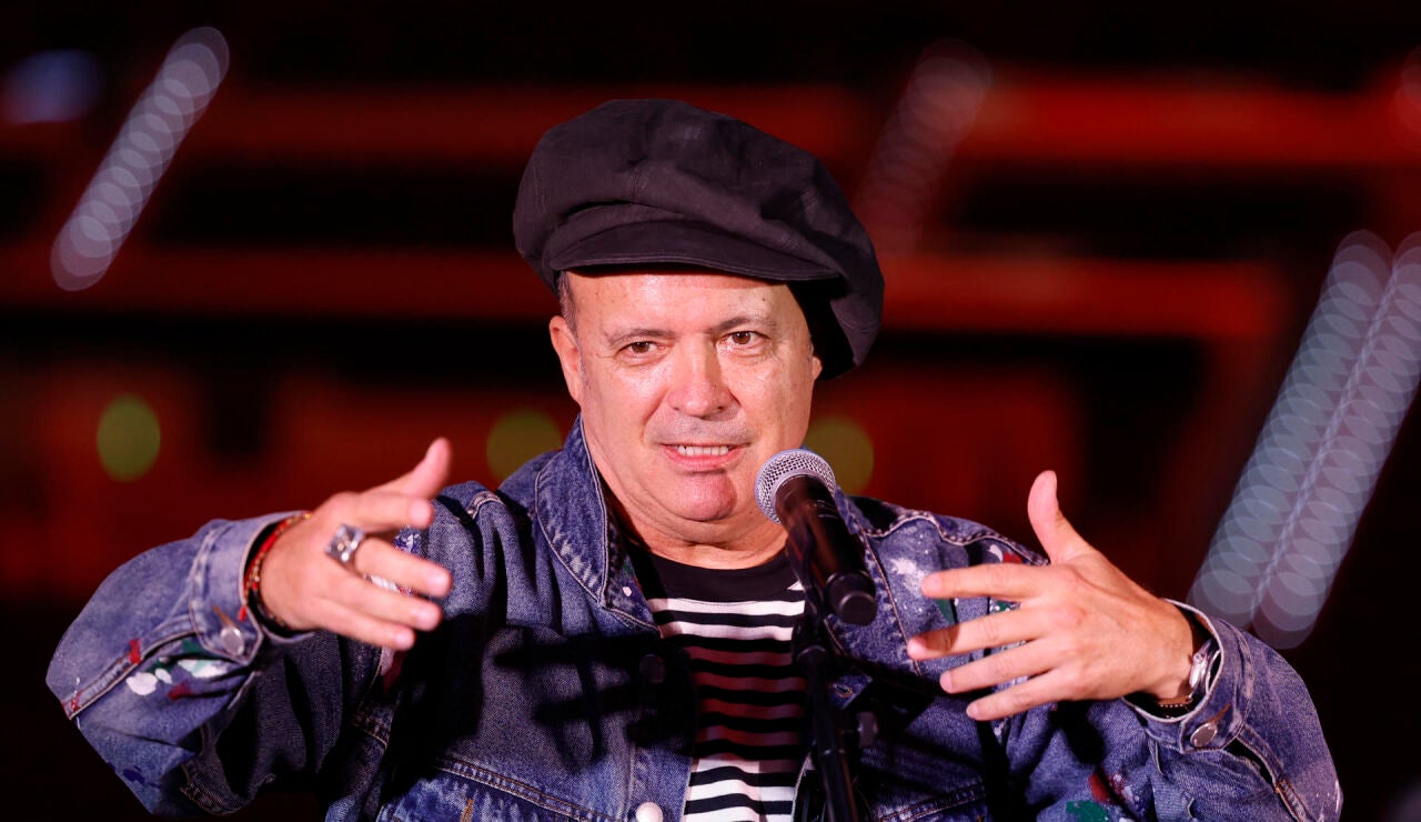 El l&iacute;der y cantante del grupo Seguridad Social, Jos&eacute; Manuel Casa&ntilde;