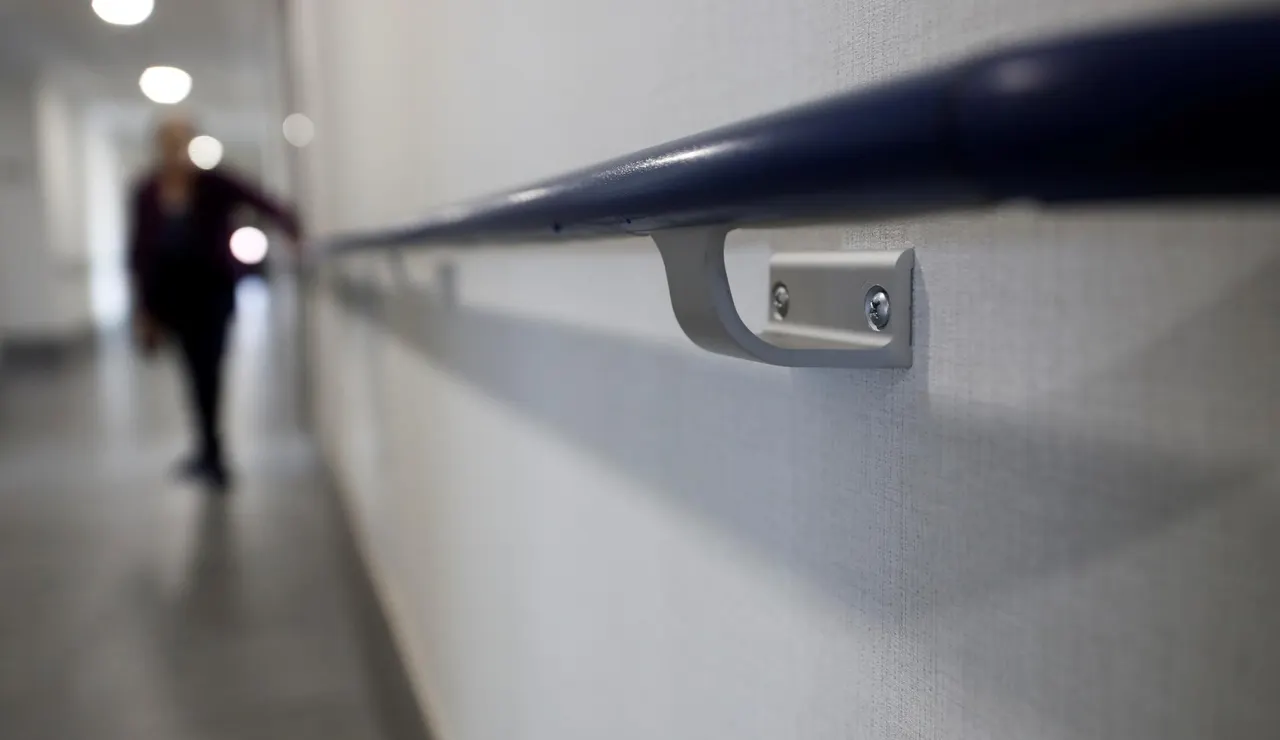 La OCU advierte de falta de personal y atención psicológica en las residencias de mayores