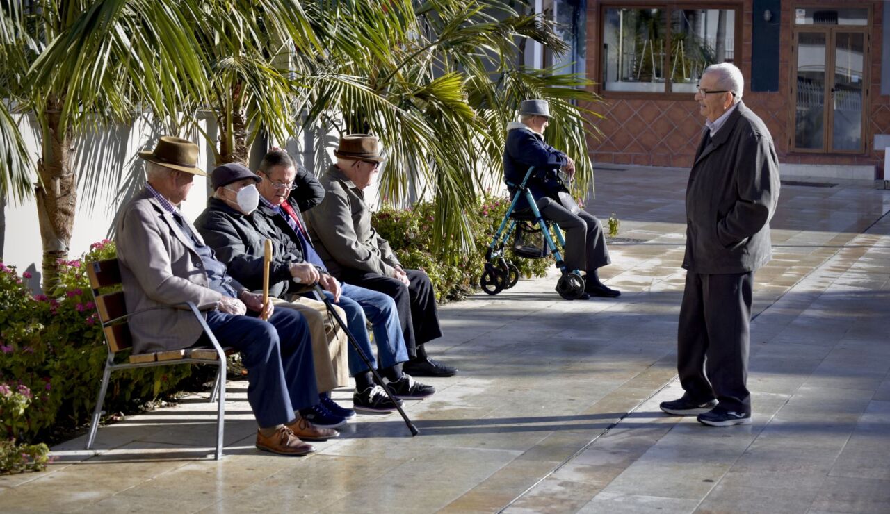 "&iquest;Aceptar&iacute;as ese trato?": una campa&ntilde;a pone el foco en el maltrato invisible que sufren cada d&iacute;a las personas mayores