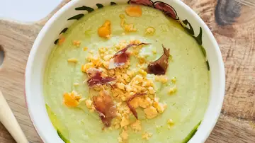 El salmorejo de siempre, ahora con aguacate: la receta veraniega que gana en cremosidad y nutrición El salmorejo de siempre, ahora con aguacate: la receta veraniega que gana en cremosidad y nutrición