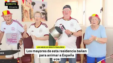 Una residencia de mayores de Alicante se vuelca con la selección española Una residencia de mayores de Alicante se vuelca con la selección española
