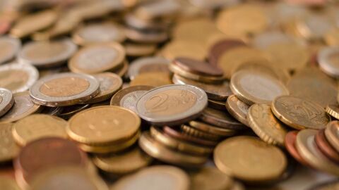 El Gobierno abona 76 euros al mes a pensionistas con hijos, incluidos los hombres