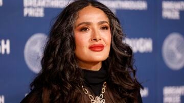 Salma Hayek, cuatro d&eacute;cadas abriendo camino a la identidad latina en Hollywood