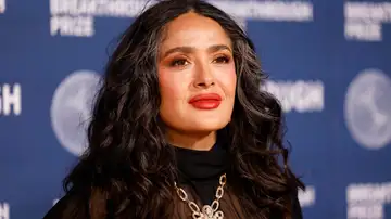 Salma Hayek, cuatro décadas abriendo camino a la identidad latina en Hollywood Salma Hayek, cuatro décadas abriendo camino a la identidad latina en Hollywood