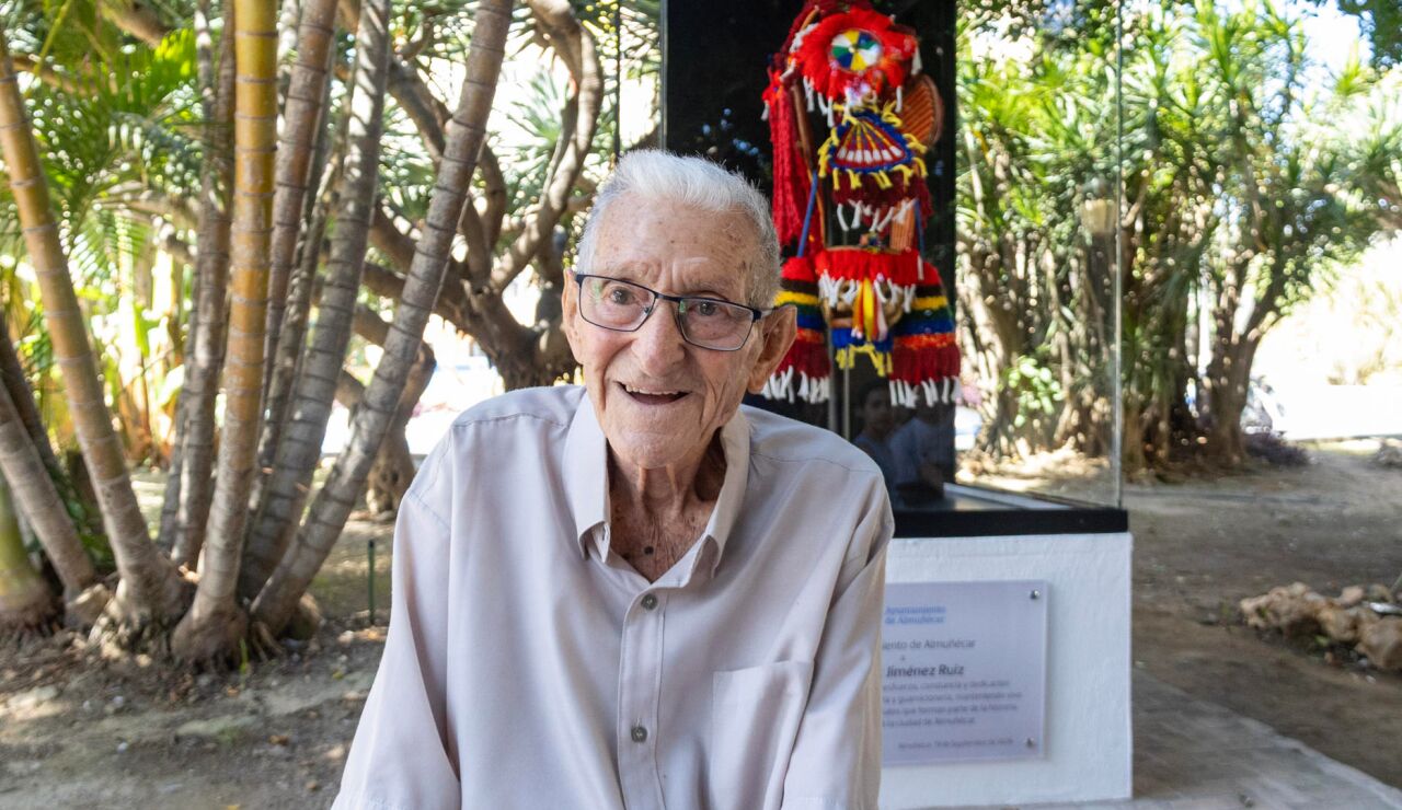 F&eacute;lix el talabartero de 94 a&ntilde;os que mantiene vivo el oficio de fabricar art&iacute;culos de cuero para caballos