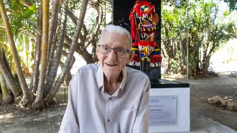 Félix el talabartero de 94 años que mantiene vivo el oficio de fabricar artículos de cuero para caballos Félix el talabartero de 94 años que mantiene vivo el oficio de fabricar artículos de cuero para caballos