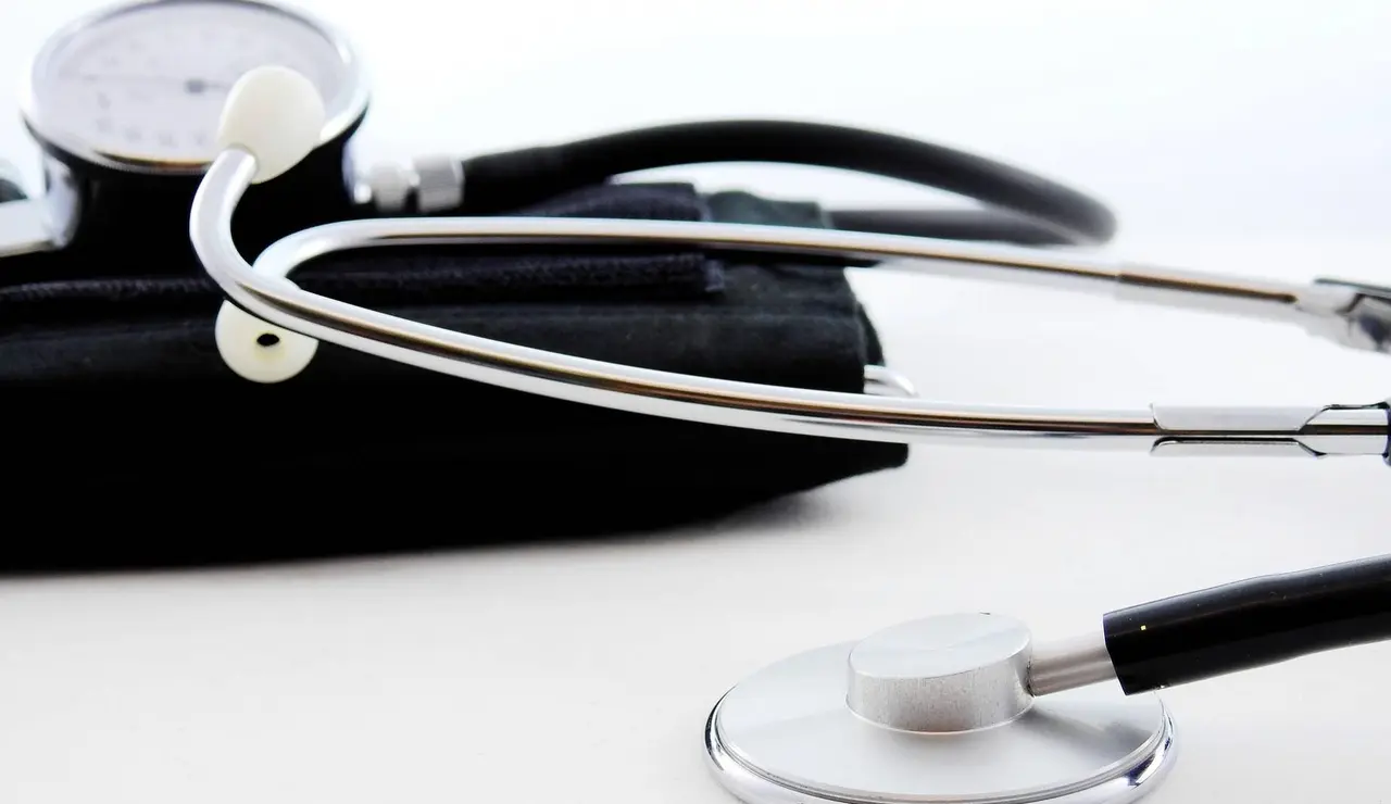 Sospecha de negligencia médica: los cuatro pasos que recomienda un experto antes de reclamar