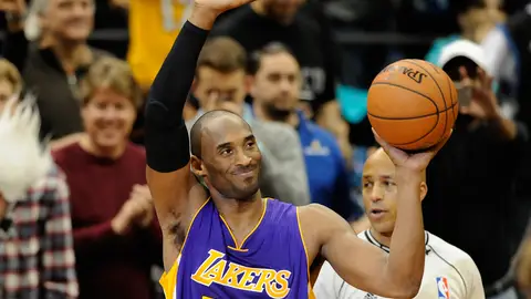 Kobe Bryant, el día que superó a Michael Jordan en la lista de máximos anotadores históricos Kobe Bryant, el día que superó a Michael Jordan en la lista de máximos anotadores históricos
