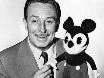 Walt Disney con Mickey Mouse