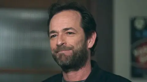Luke Perry como Fred Andrews en 'Riverdale' Luke Perry como Fred Andrews en 'Riverdale'