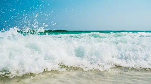 ¿Por qué se evapora el agua del mar si no está a 100 grados? ESTADOS DEL AGUA