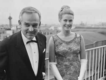 Pr&iacute;ncipe Rainiero de M&oacute;naco y Grace Kelly