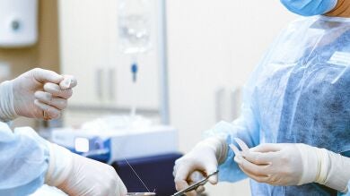 Aumenta un 10% las listas de espera con más de 740.000 personas esperando una cirugía