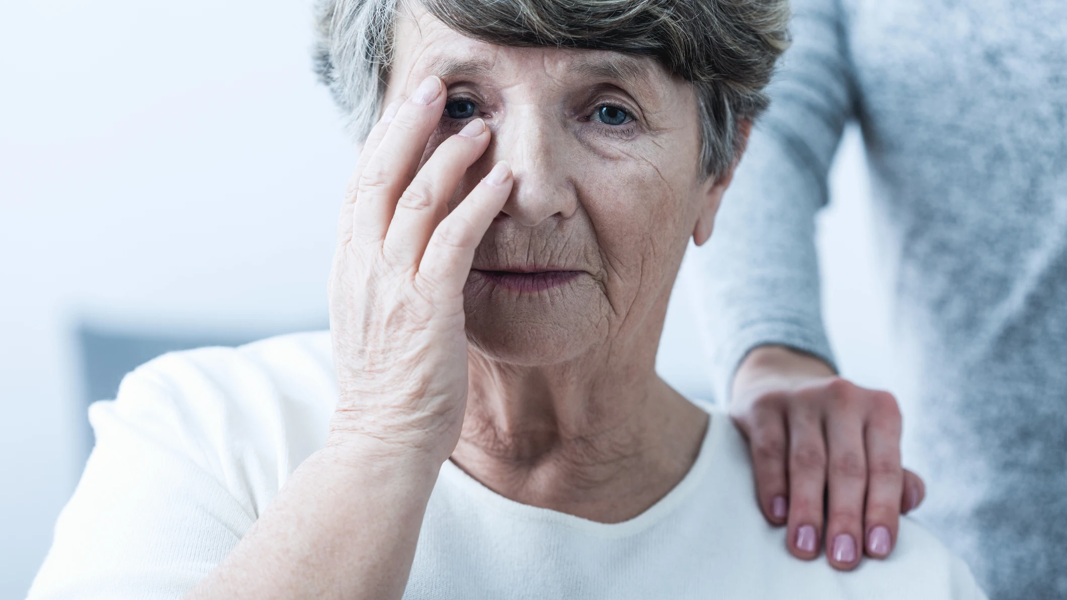 Mujer mayor con Alzheimer