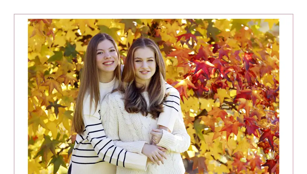 La Princesa Leonor y la Infanta Sofía en la felicitación de Navidad