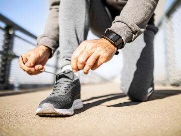 Hombre mayor corriendo