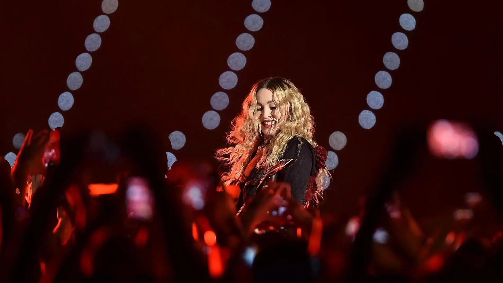 Madonna durante una actuación en Turín (Italia) en 2015
