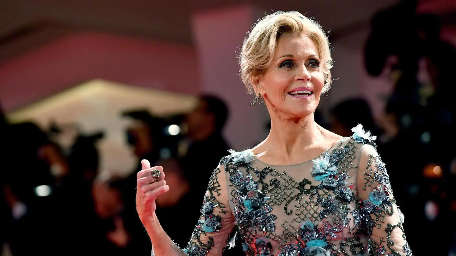 Jane Fonda acude al Baile de la Ópera de Viena porque &quot;necesita el dinero&quot;