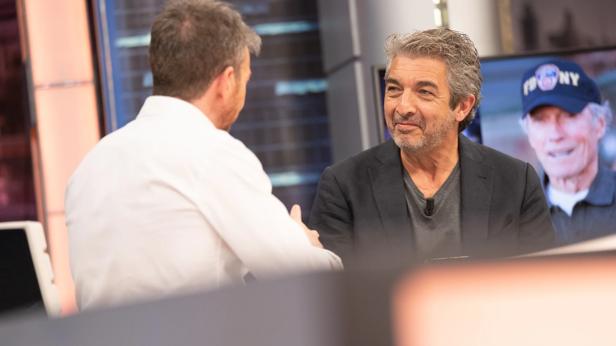 La bonita reflexión de Pablo Motos y Ricardo Darín sobre la edad: "Hay que vivir sin olvidar la persona brillante que eras" La bonita reflexión de Pablo Motos y Ricardo Darín sobre la edad: "Hay que vivir sin olvidar la persona brillante que eras"