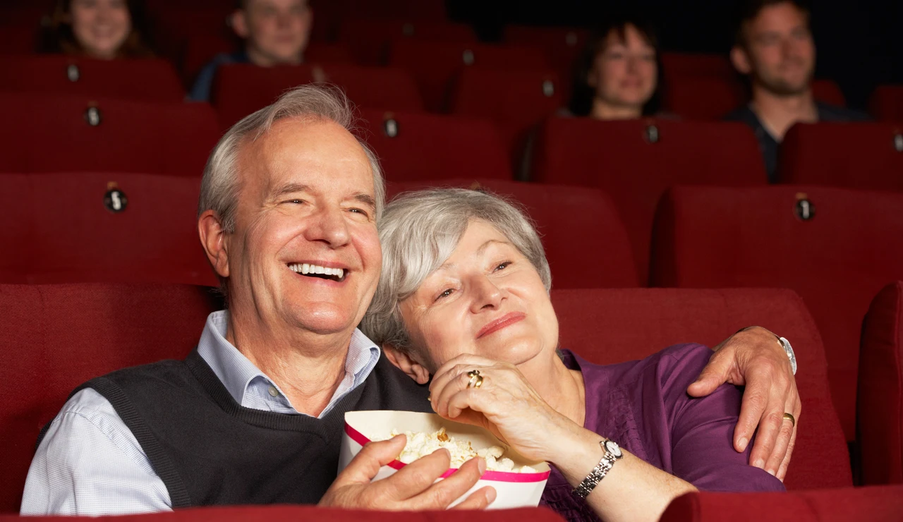 Personas mayores en el cine