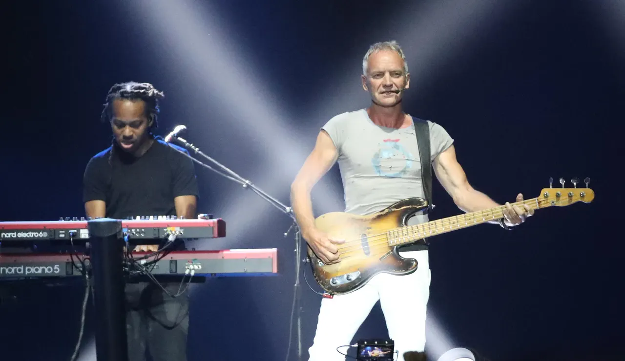 Sting durante su concierto en Bilbao
