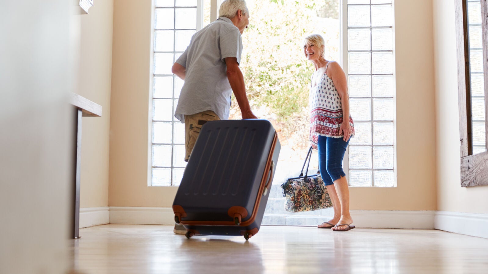 ¿Hay límites de edad para viajar en avión?