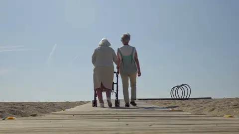 'Hablando en plata' y Amigos de los Mayores, unidos para sensibilizar sobre la soledad no deseada de las personas mayores 'Hablando en plata' y Amigos de los Mayores, unidos para sensibilizar sobre la soledad no deseada de las personas mayores