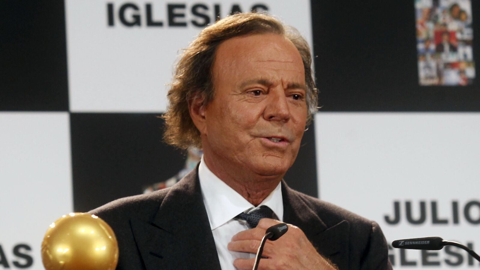 Julio Iglesias, cumple 80 años, tras toda una vida sobre los escenarios
