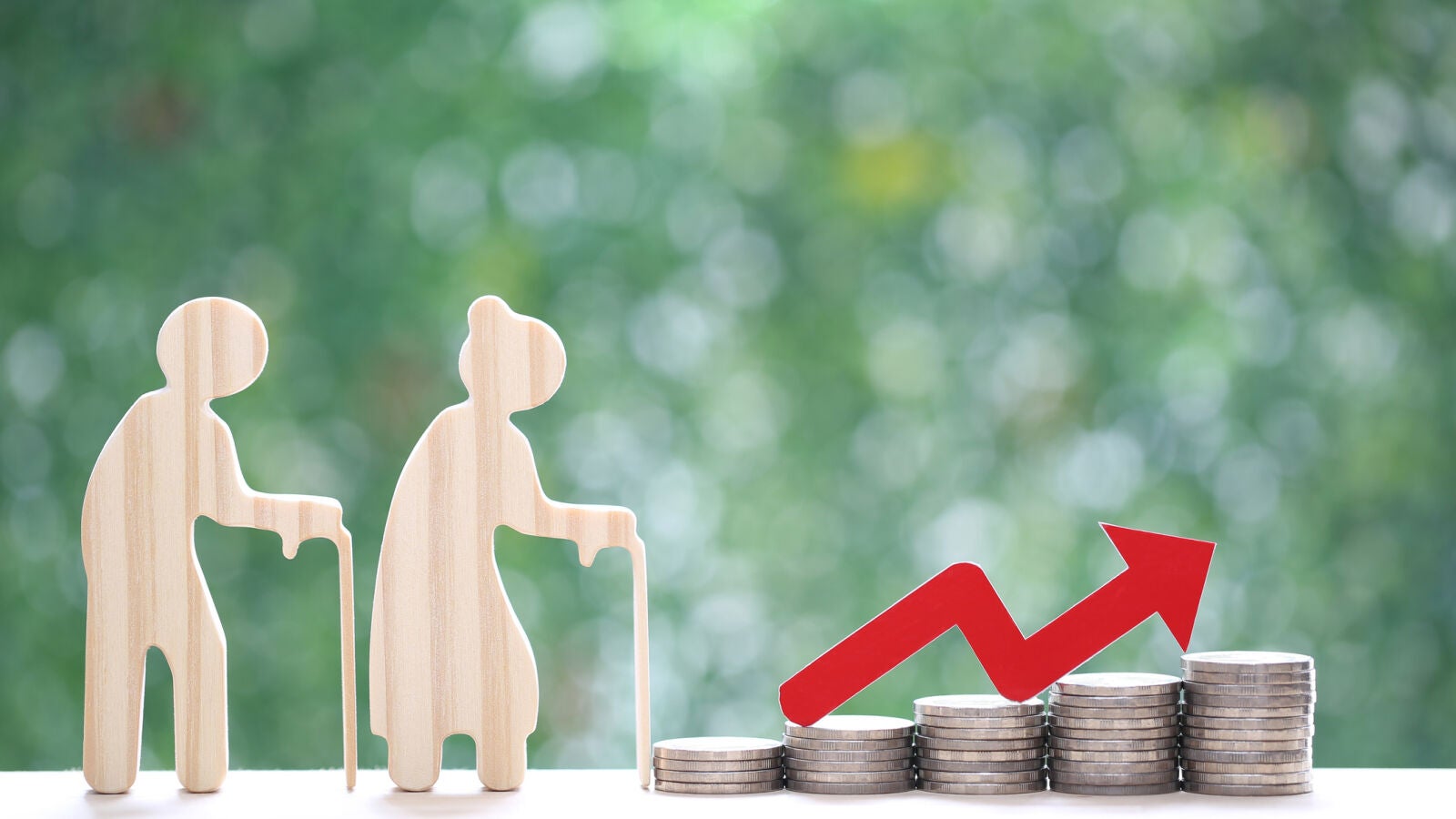 La pensión media en España alcanza los 1.254,3 euros, un 5% más que el año pasado