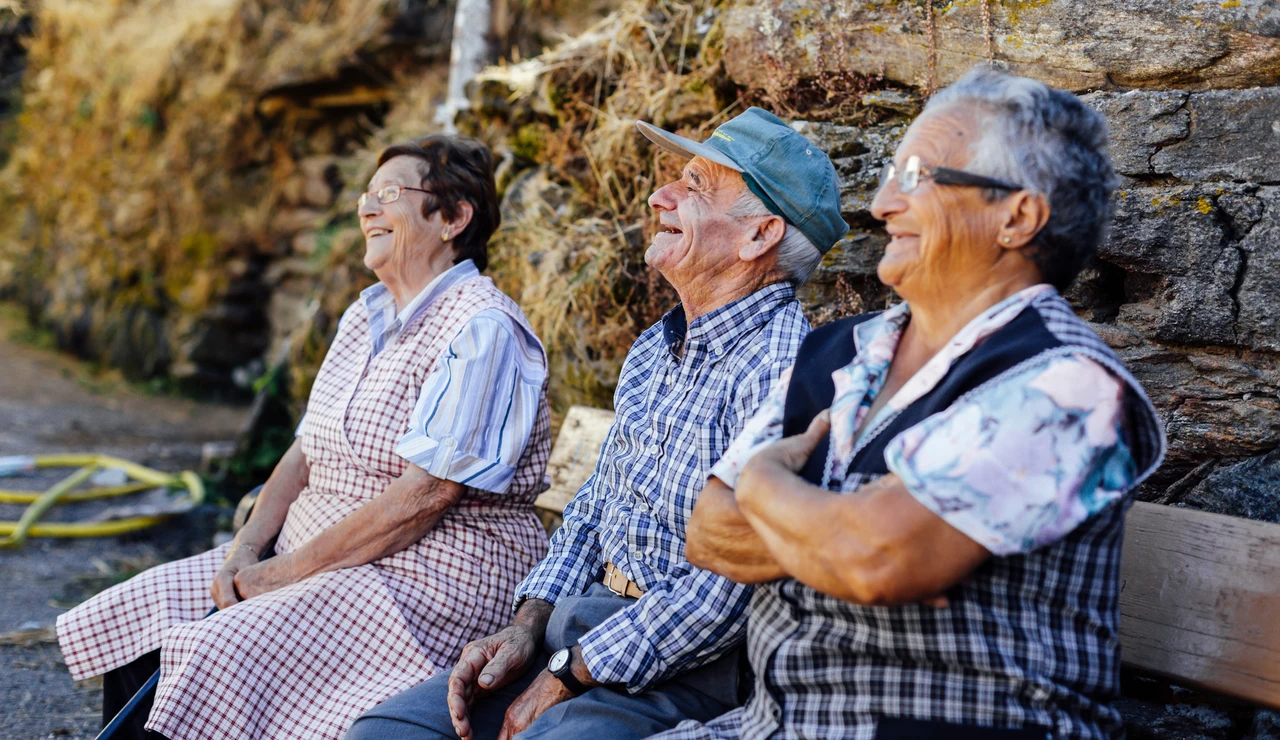 Personas mayores en un entorno rural