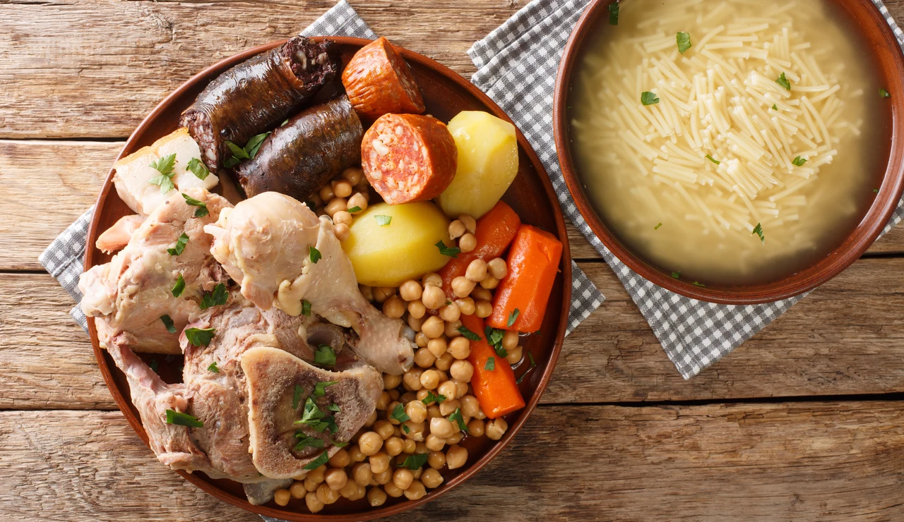 Plato de cocido madrileño