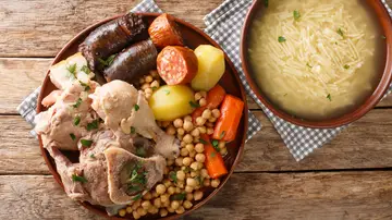 Plato de cocido madrileño Plato de cocido madrileño