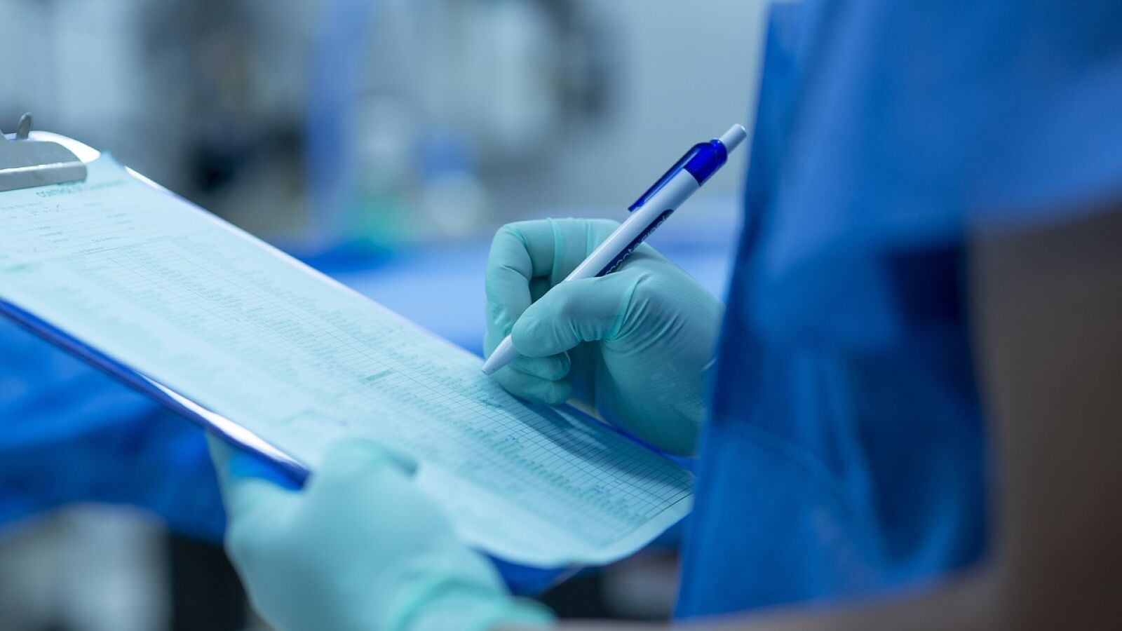 Bajan levemente los pacientes y el tiempo en lista de espera, con 832.728 pacientes quirúrgicos y 118 días de media